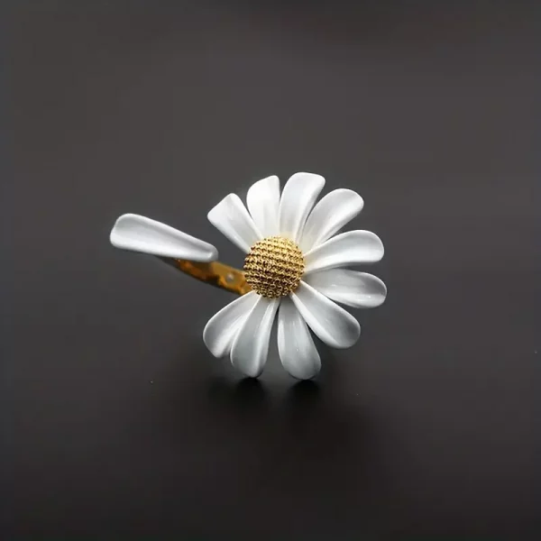 Daisy Ring - Adjustable Fit